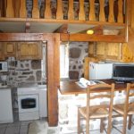 Location Clévacances MONTEIL – Gimel Les Cascades – Corrèze – Limousin – La cuisine_2