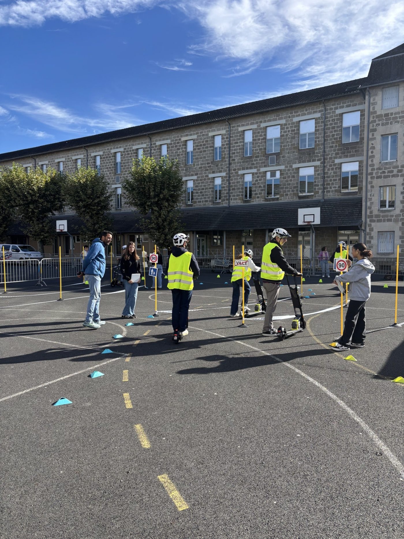 558003353_858535287333794_7201077906485144294_n-min