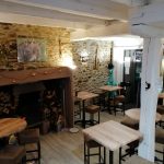 bar cheminee-horloge